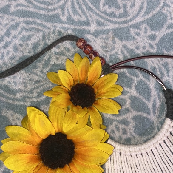 Unique Hand Crafted Macrame Sunflower Design Dream Catcher Hanging Wall Art - Picture 11 of 14